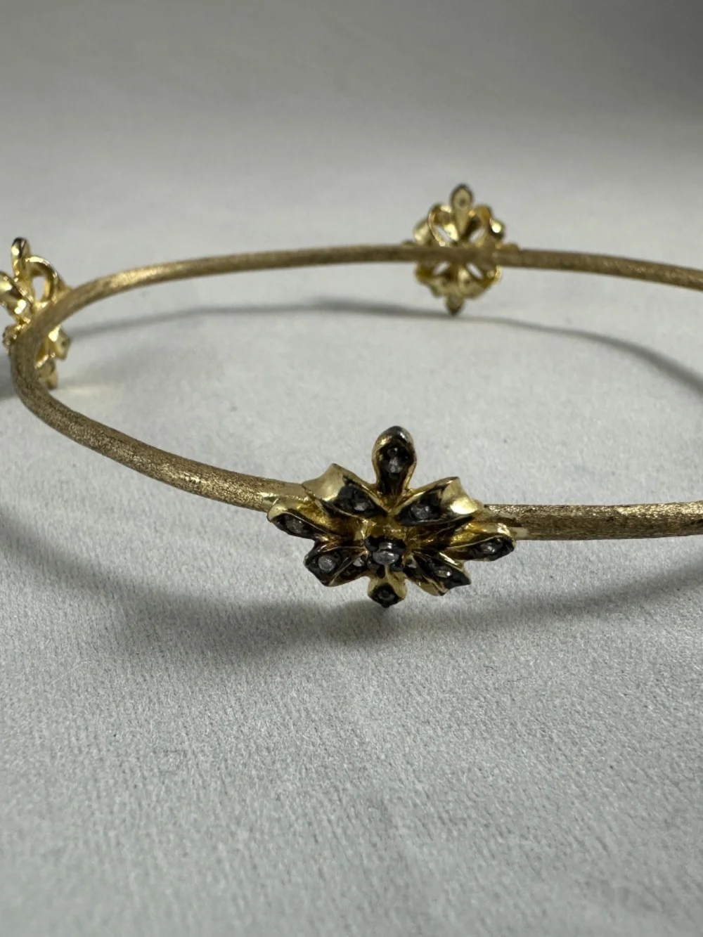 Vintage Style Bangle – 4 Pavé Crystal Floral Station Accent Bracelet